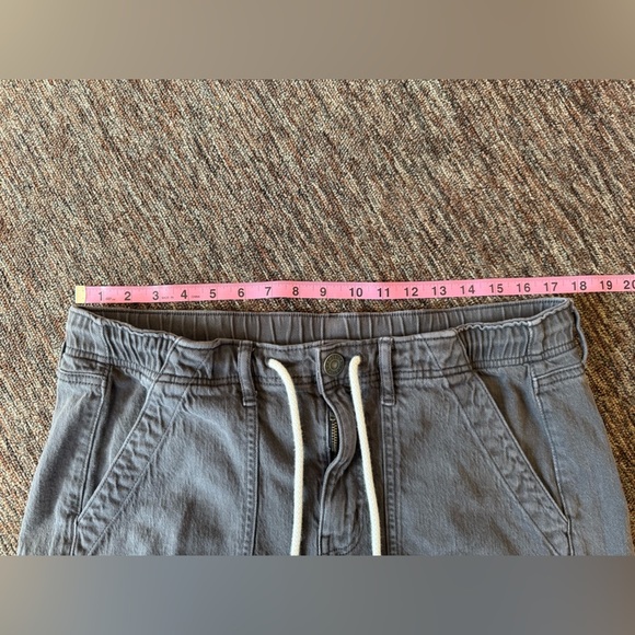 American Eagle Denim Tomgirl Short charcoal gray size 12 - Picture 9 of 10